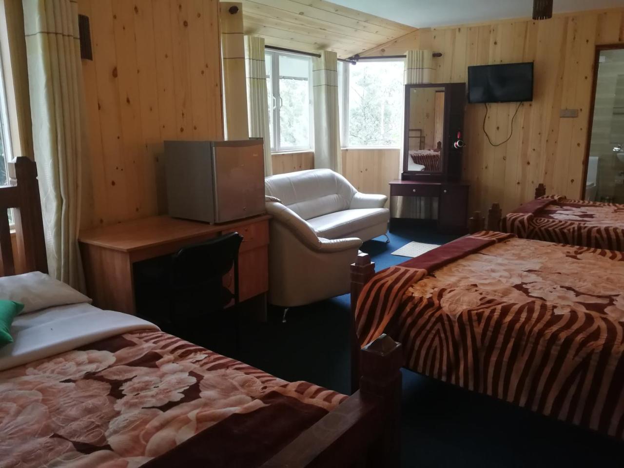 New Tour Inn Nuwara Eliya Buitenkant foto