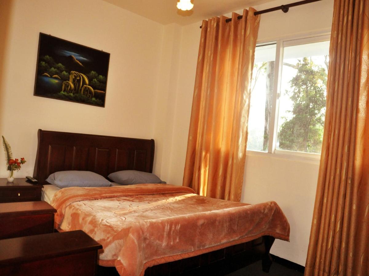 New Tour Inn Nuwara Eliya Kamer foto